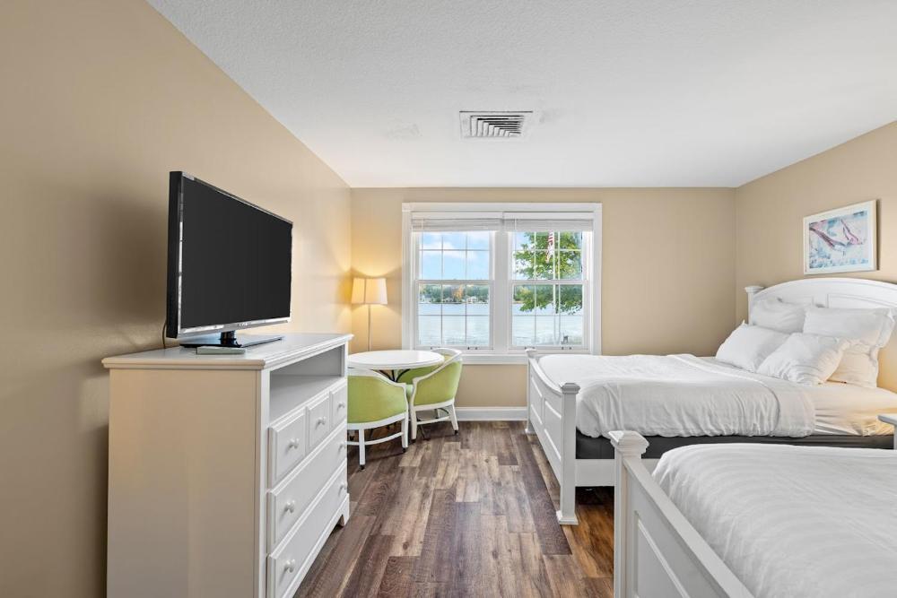 Queen Room with Two Queen Beds interior